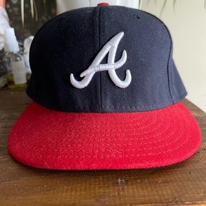Atlanta Braves Fitted Logo Hat
